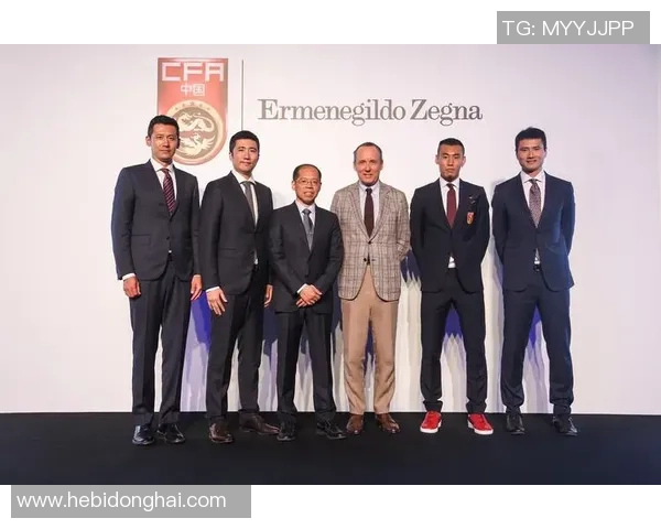 足球明星华丽礼服展示精选时尚搭配与风格解析